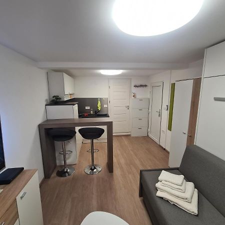Apartma Sasko Apartment Изола Екстериор снимка